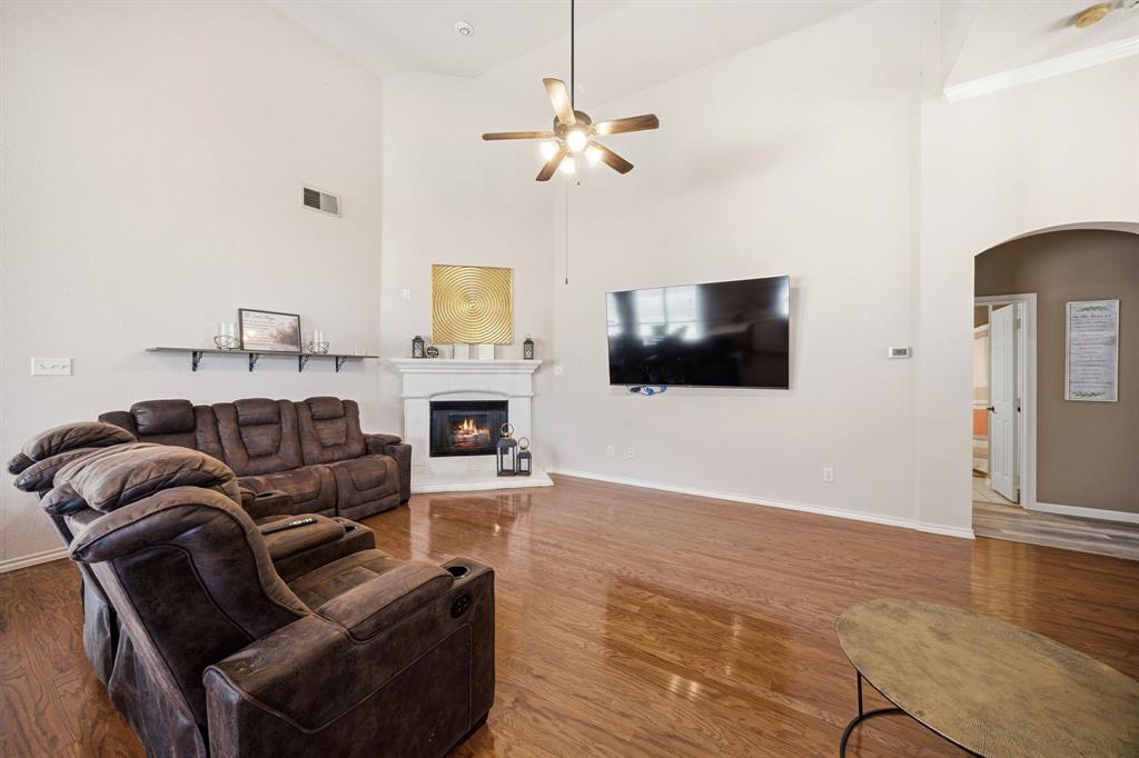 6915 Chapelridge Drive