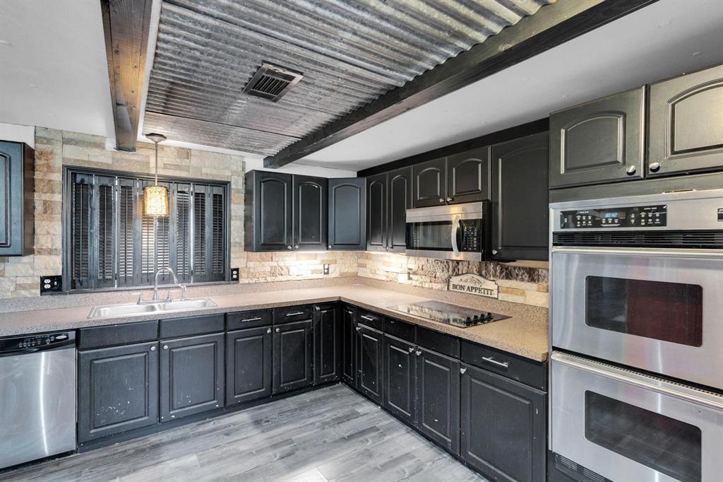 R R Tucker - Residential