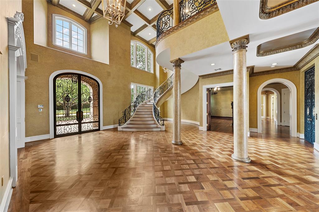 5305 Hillcrest Drive