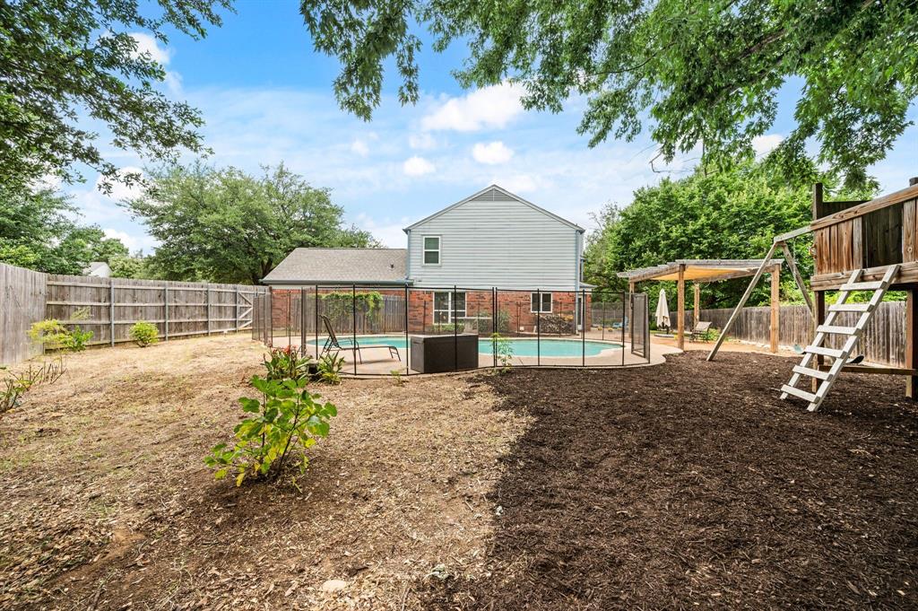 Hurst, Texas 76054, United States, 4 Bedrooms Bedrooms, ,3 BathroomsBathrooms,Residential,Active,161084