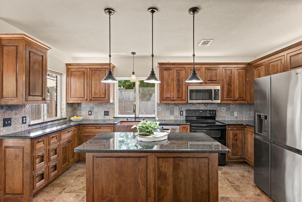 Hurst, Texas 76054, United States, 4 Bedrooms Bedrooms, ,3 BathroomsBathrooms,Residential,Active,161084