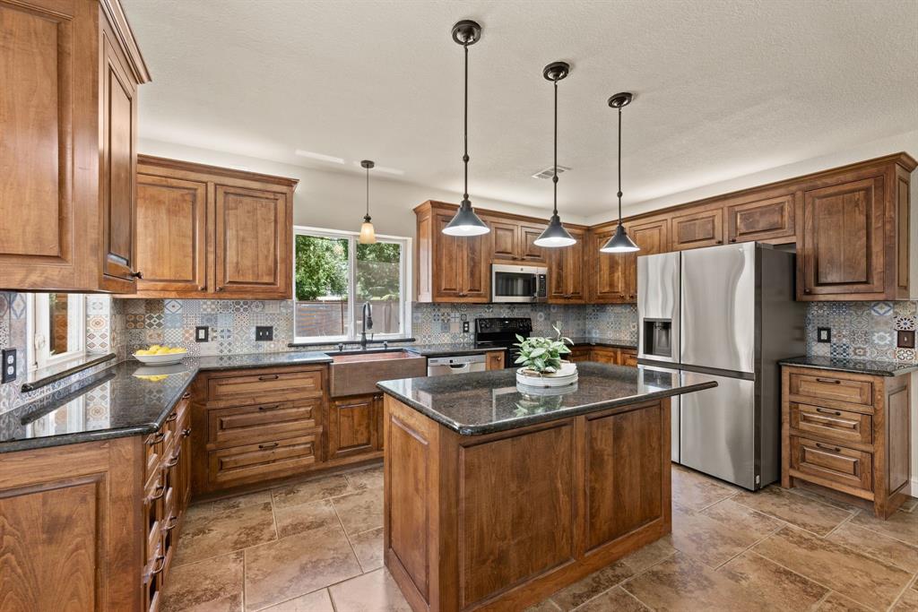 Hurst, Texas 76054, United States, 4 Bedrooms Bedrooms, ,3 BathroomsBathrooms,Residential,Active,161084