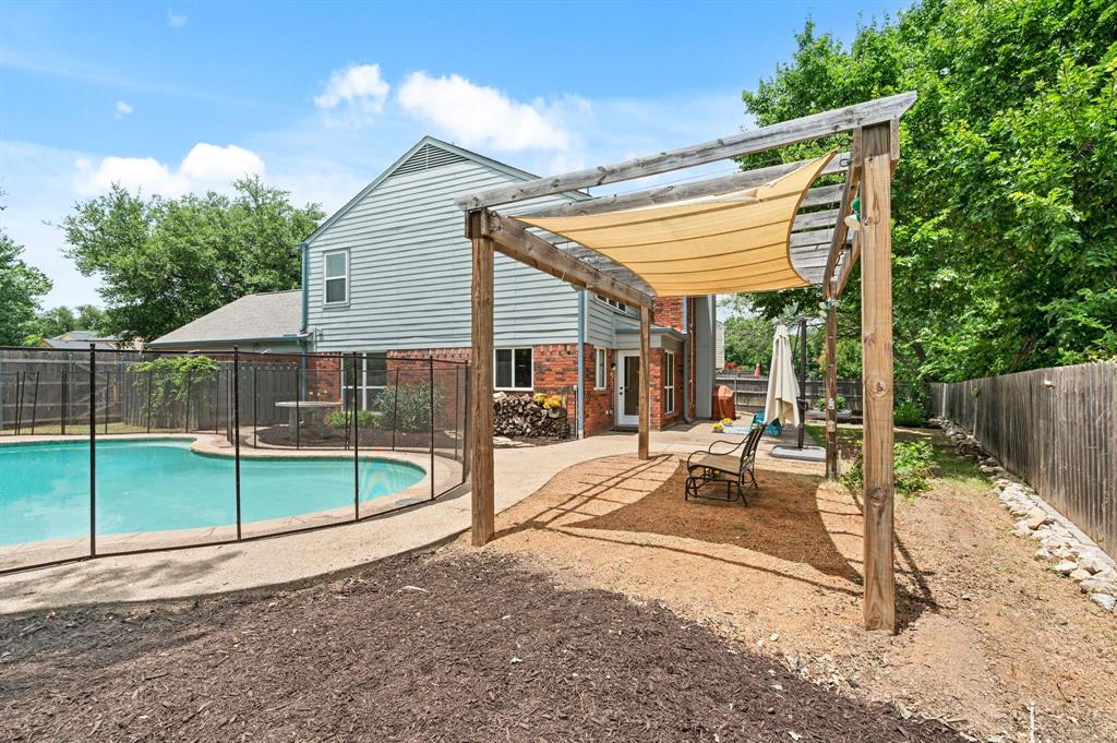 Hurst, Texas 76054, United States, 4 Bedrooms Bedrooms, ,3 BathroomsBathrooms,Residential,Active,161084