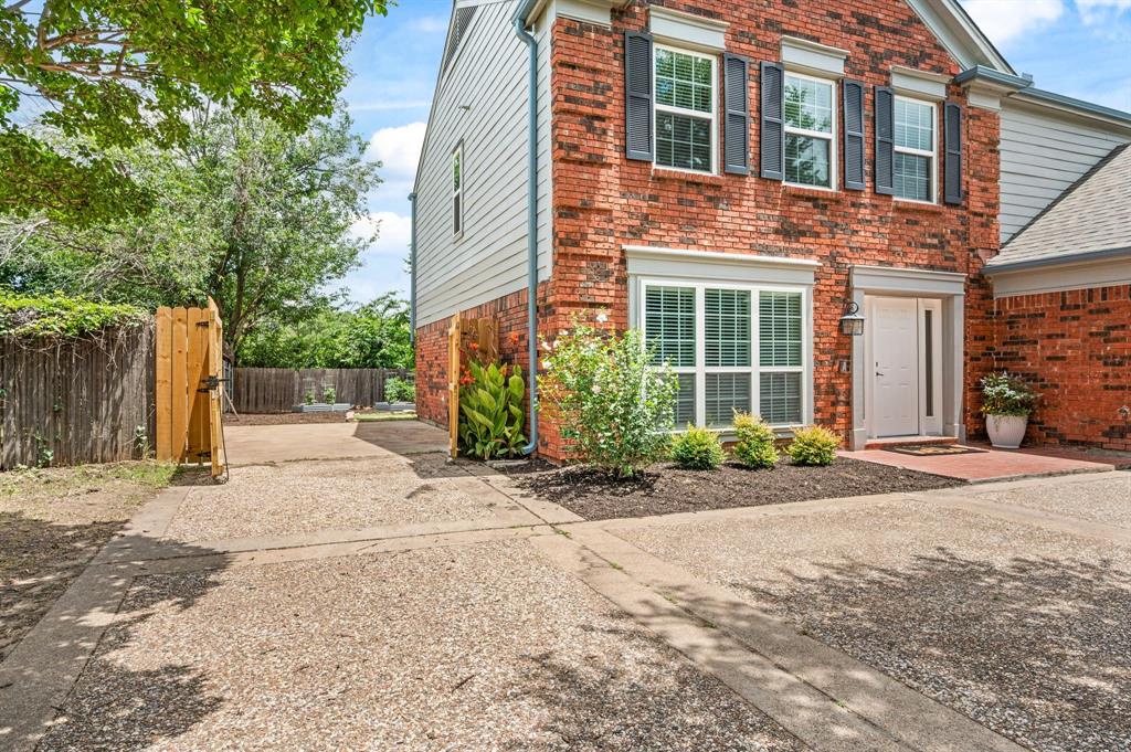 Hurst, Texas 76054, United States, 4 Bedrooms Bedrooms, ,3 BathroomsBathrooms,Residential,Active,161084