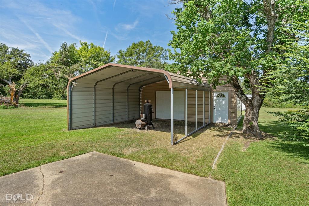 Meadowlake Estate - Residential