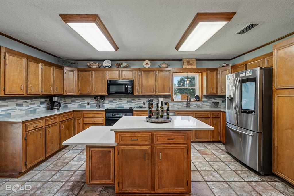 Meadowlake Estate - Residential