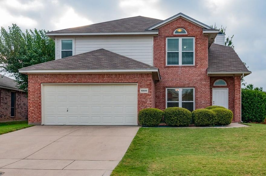 Welcome to this spacious home situated on a generous corner lot, featuring a large front yard and a fully fenced backyard which is perfect for outdoor living and entertaining. Inside, you'll find a thoughtfully designed floor plan offering 3 bedrooms, 2 bathrooms, 2 living areas, and 2 dining areas, providing ample space for all your needs. The home boasts beautiful laminate flooring throughout, creating a warm and cohesive look. The oversized kitchen is a standout feature, offering abundant cabinet space ideal for storage. The primary suite is generously sized, and the primary bathroom includes a separate shower and a garden tub for ultimate comfort. Whether you're enjoying quiet mornings in the front yard or hosting barbecues in the huge backyard, this home delivers the space and flexibility you’ve been looking for.