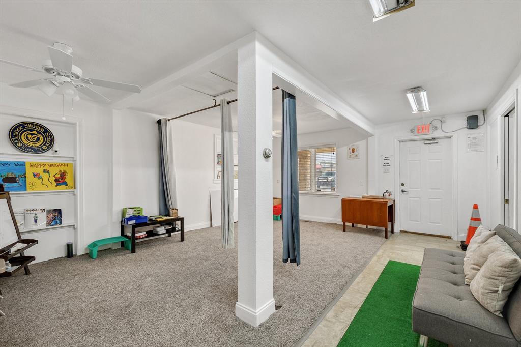 ABS A0005 NORRIS AUSTIN SURVEY, TRACT 63, 1.0 - Commercial Sale