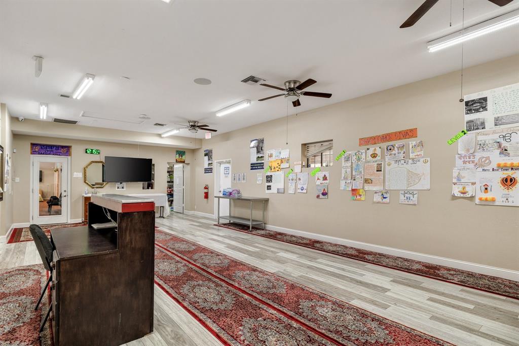 ABS A0005 NORRIS AUSTIN SURVEY, TRACT 63, 1.0 - Commercial Sale