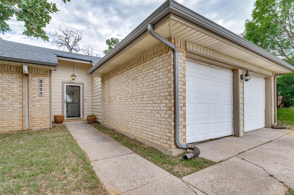 3524 Sweet Wood