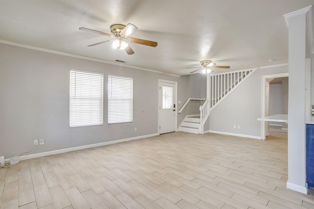 1633 Trinity View Street