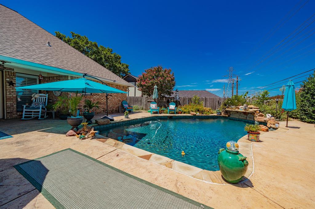 5040 Lake View Circle