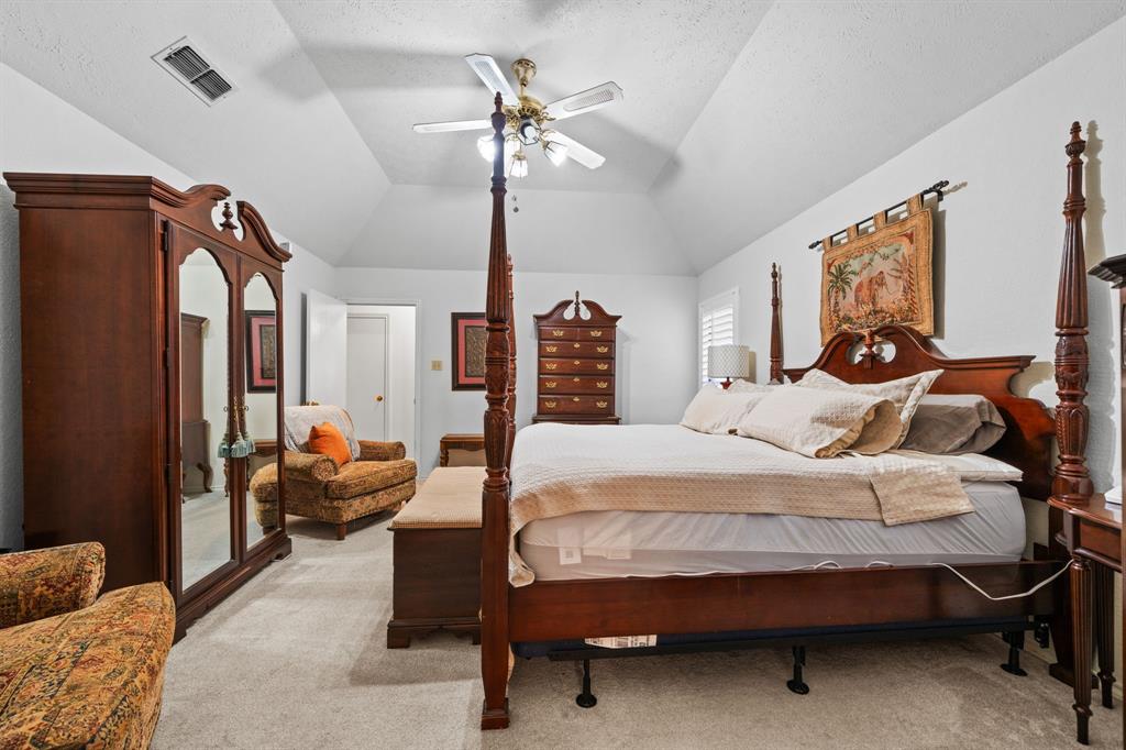 5040 Lake View Circle