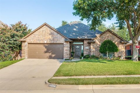 10508 Stonehill Drive Benbrook TX 76126