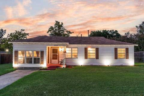 Photo of 11719 Manon Drive, Balch Springs, TX 75180 (MLS # 21343133)