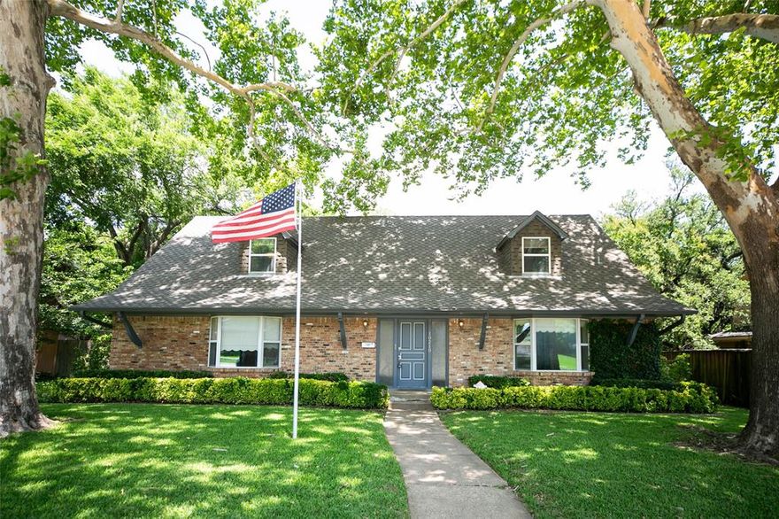 $110k price reduction!

Custom built single owner property located less than a mile from White Rock Lake! Proximity to the best recreation available in the DFW. This home has been flawlessly maintained and built to last a lifetime! Located only a 5 minute drive from the world renowned Dallas Arboretum. Seller will provide new survey.