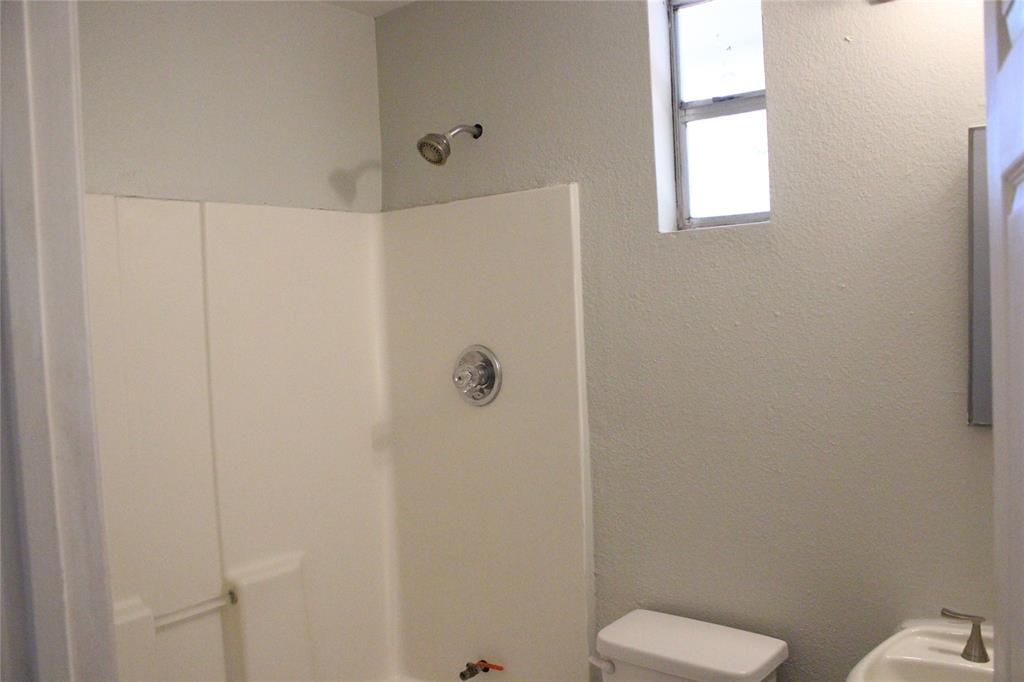 W J S Russell 1st Add - Residential Lease