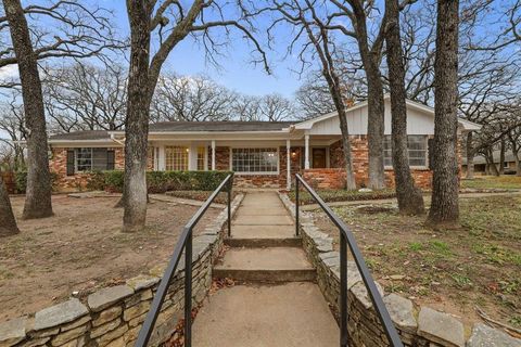 1708 Cimarron Trail, Hurst, TX 76054 - #: 20757634