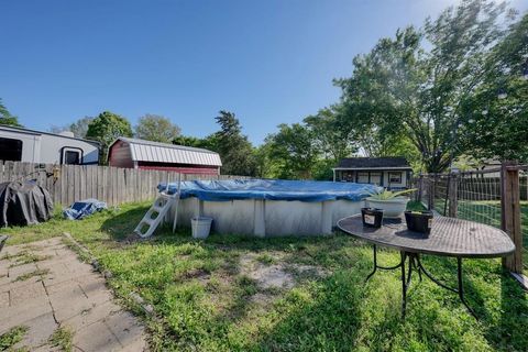 A home in Lindale