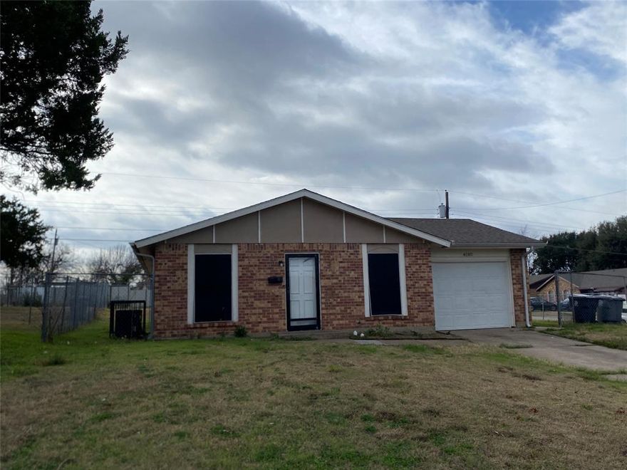 Ready for your next project? This house needs a little of everything to bring it back to life, but the bones are great. Ideal for investors looking for their next buy and hold. Will make a great investment property. Sellers are investors and have never seen the property. Property is priced below market to reflect needed updates. Utilities have been requested. Buyers to perform their due diligence. Sold AS-IS. Seller will not make repairs.