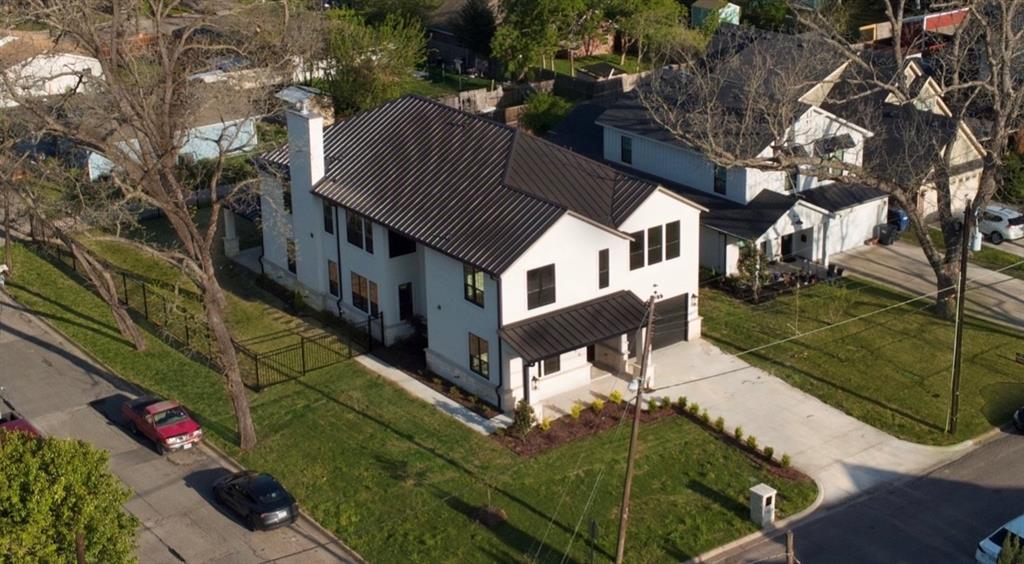 1616 N Bradley Street