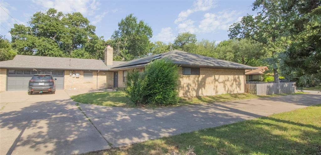 1524 Daywood Lane