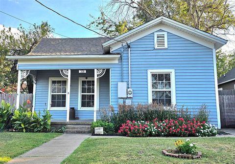 318 E Lee Avenue Weatherford TX 76086