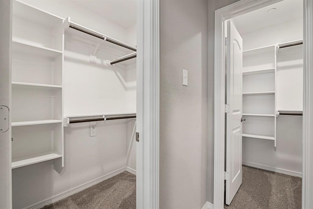 Cloverleaf Crossing Townhomes - Residential