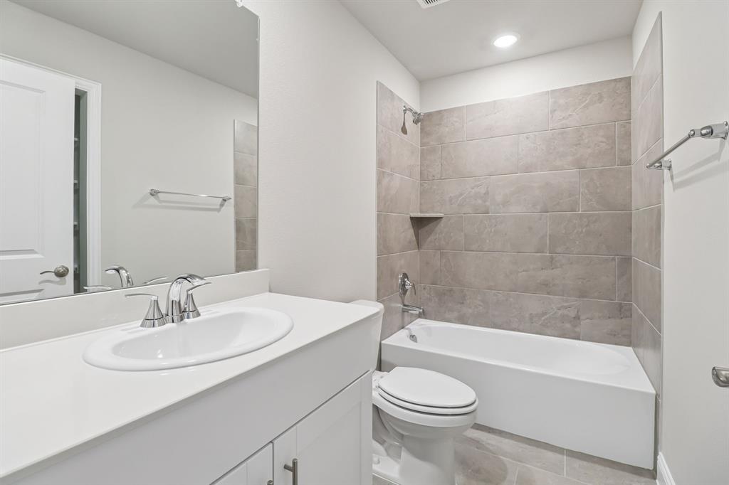 Lakehaven - Residential