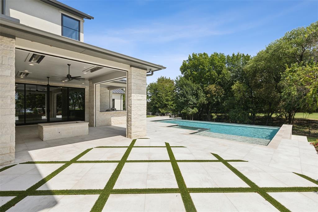 Twin Oaks - Residential