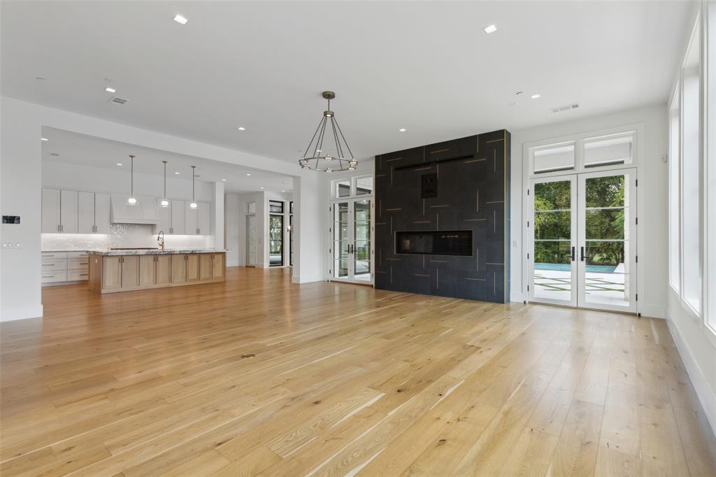 Twin Oaks - Residential