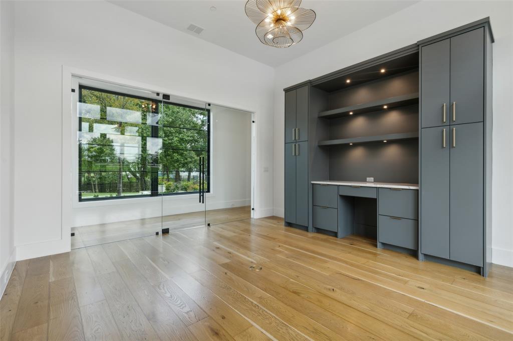 Twin Oaks - Residential