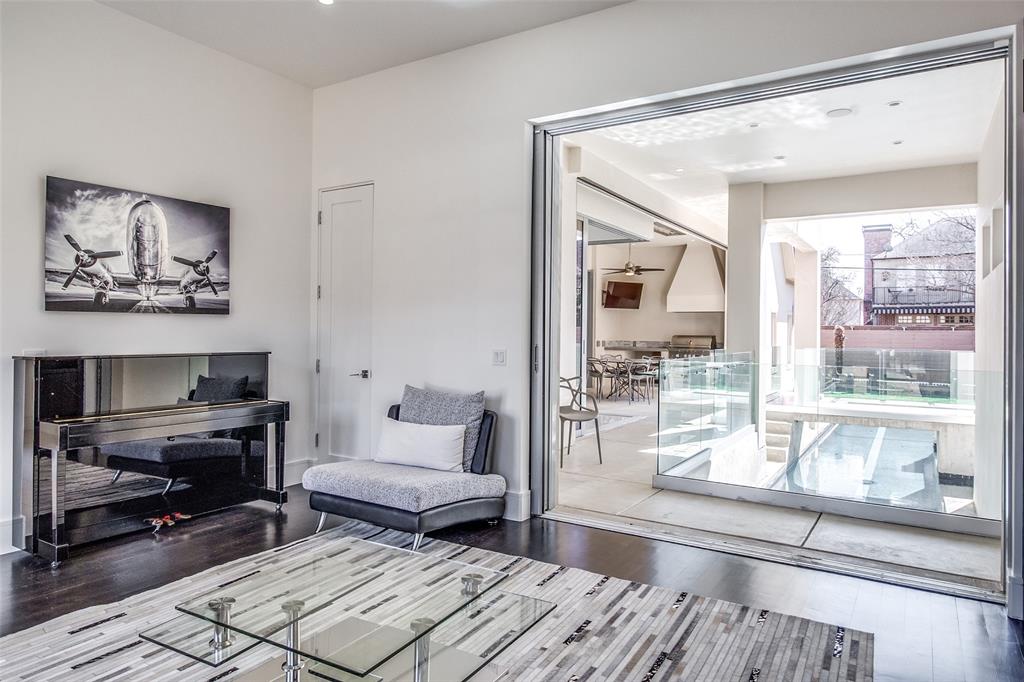 Caruth Hills Add Sec 01 - Residential