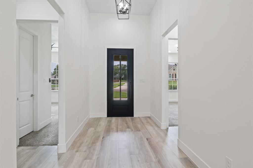 Country Club Estates - Residential