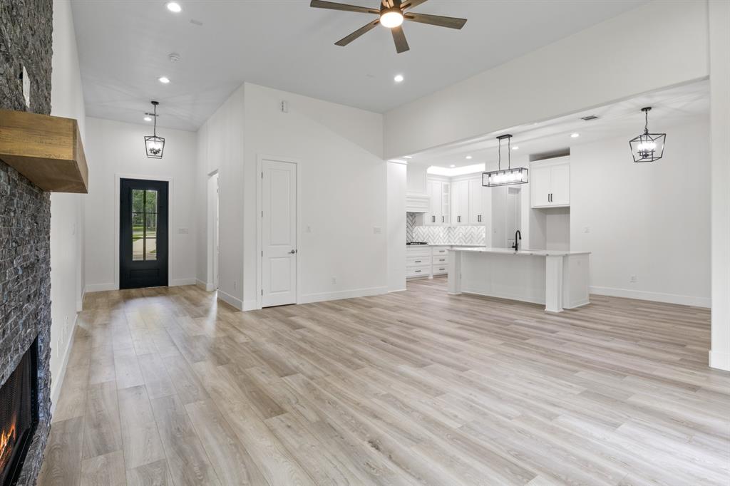 Country Club Estates - Residential