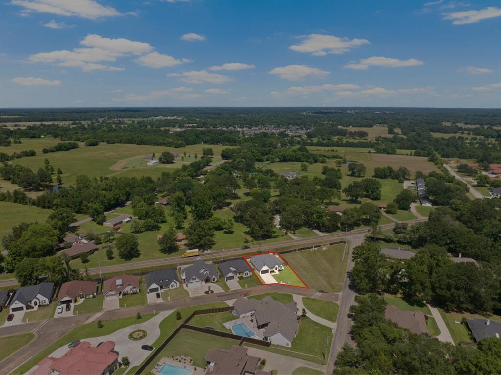 Country Club Estates - Residential