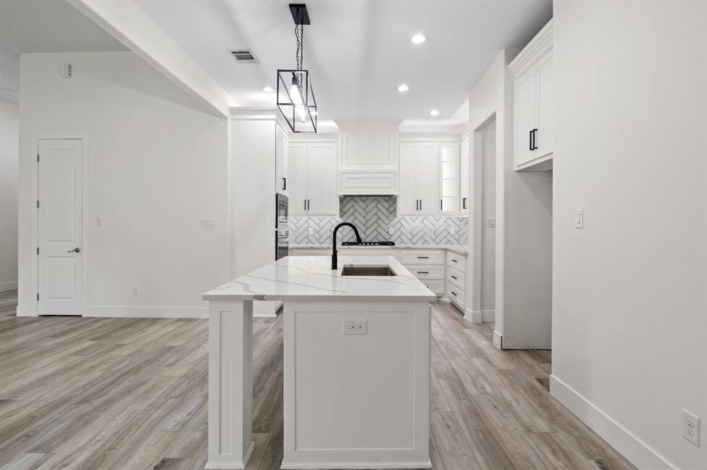 Country Club Estates - Residential