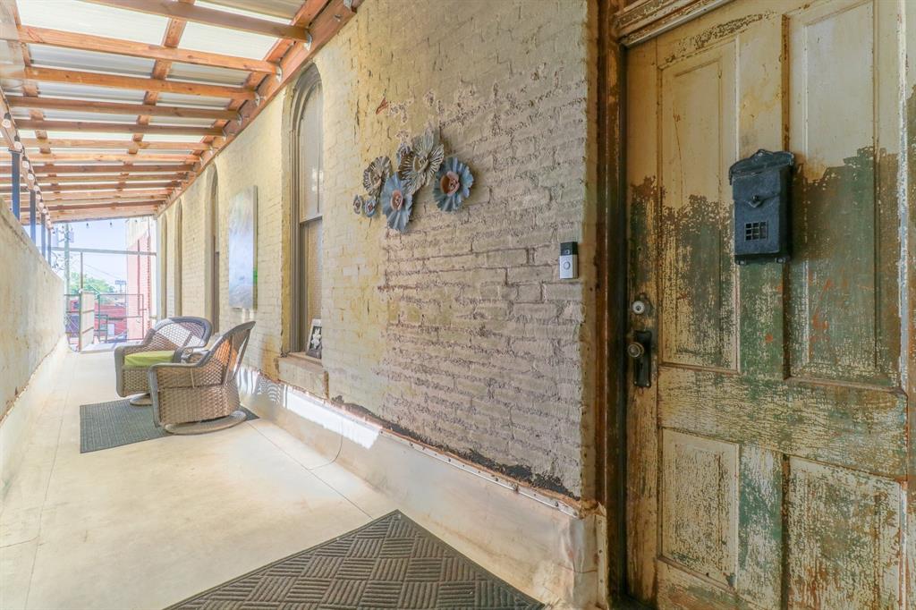 124 W Main Street