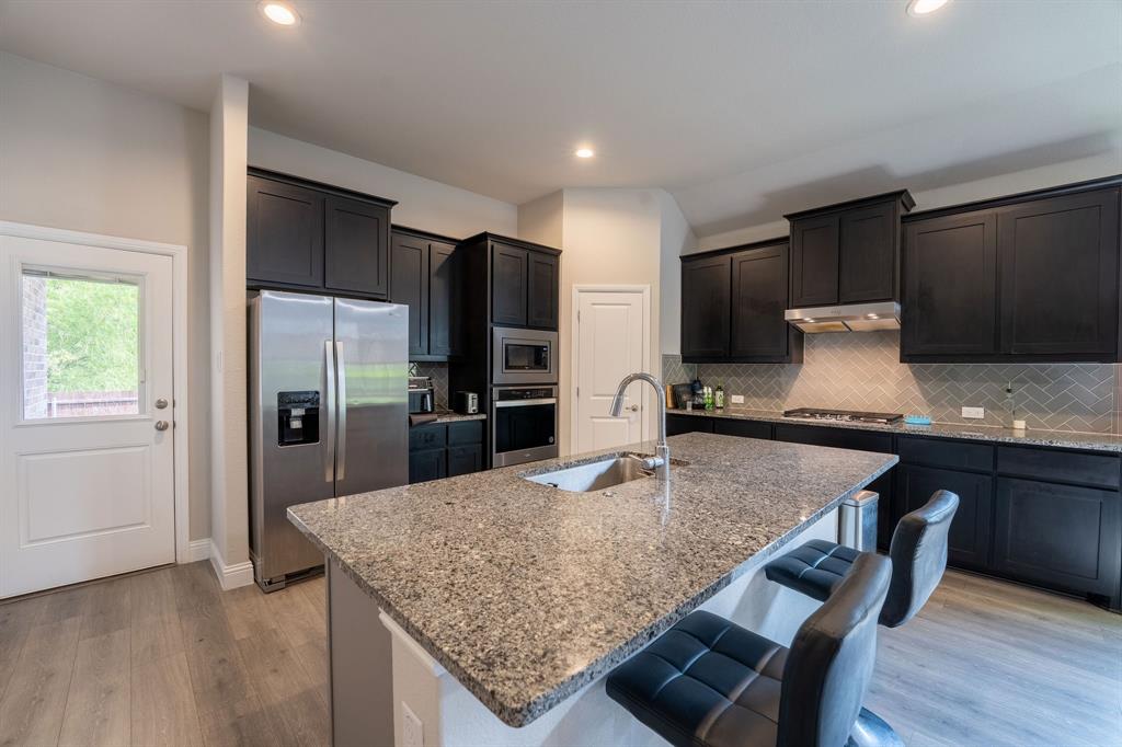 3724 Walnut Ridge Drive