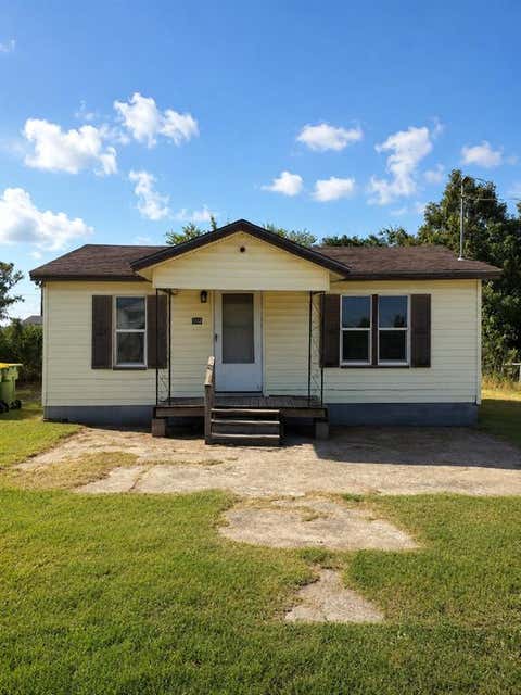 Photo of 105 Brookshire St, Riesel, TX 76682 (MLS # 21368515)