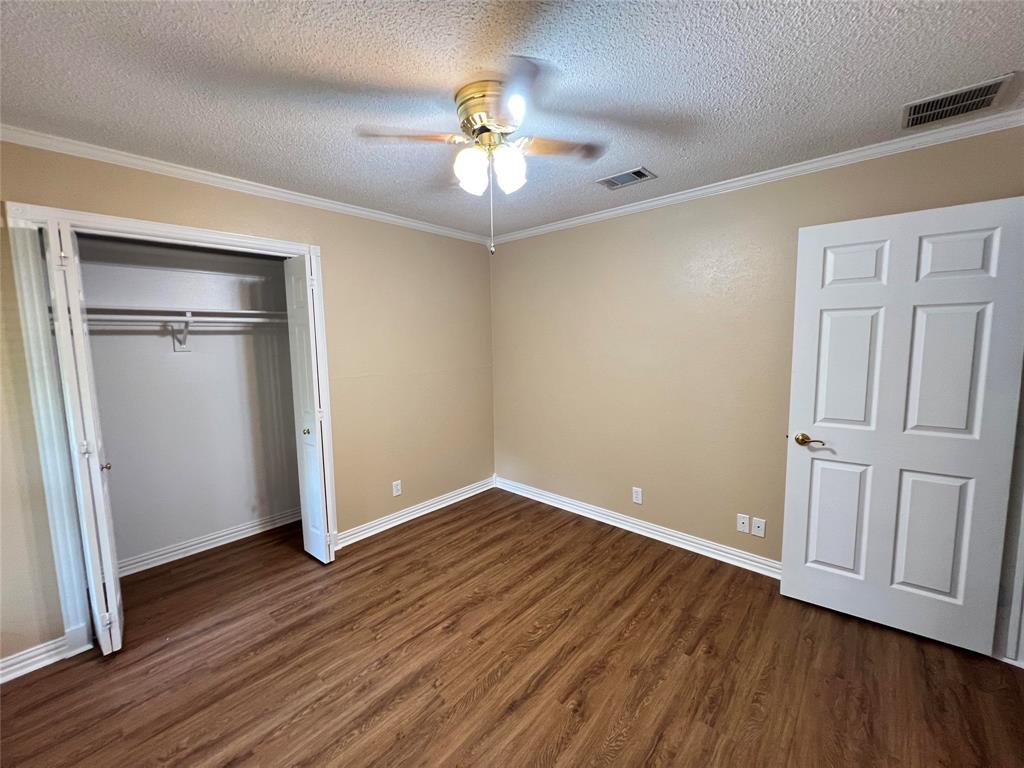 Royal Oaks Estates - Residential Lease