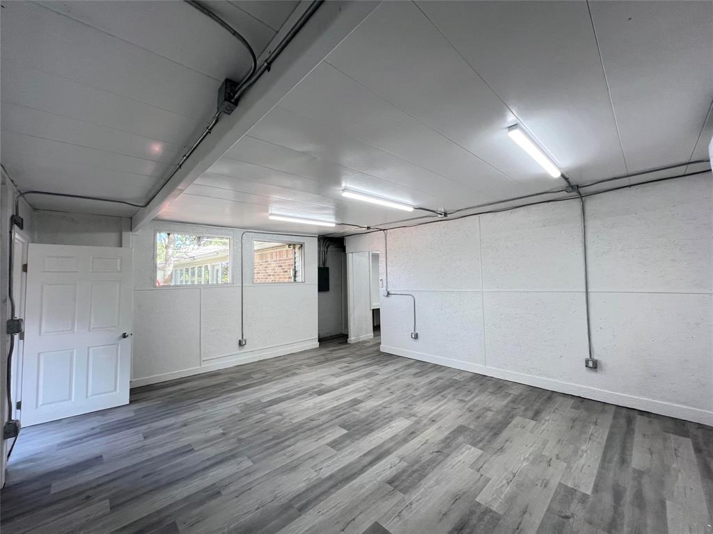 Royal Oaks Estates - Residential Lease