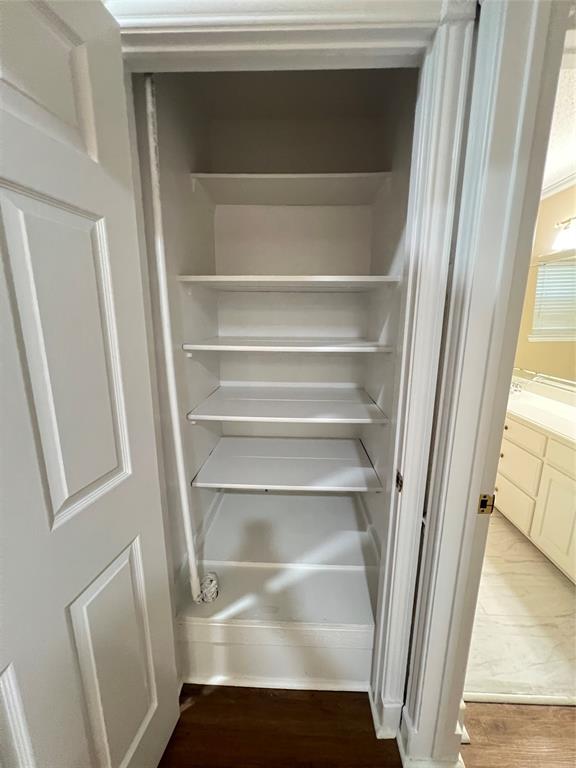 Royal Oaks Estates - Residential Lease