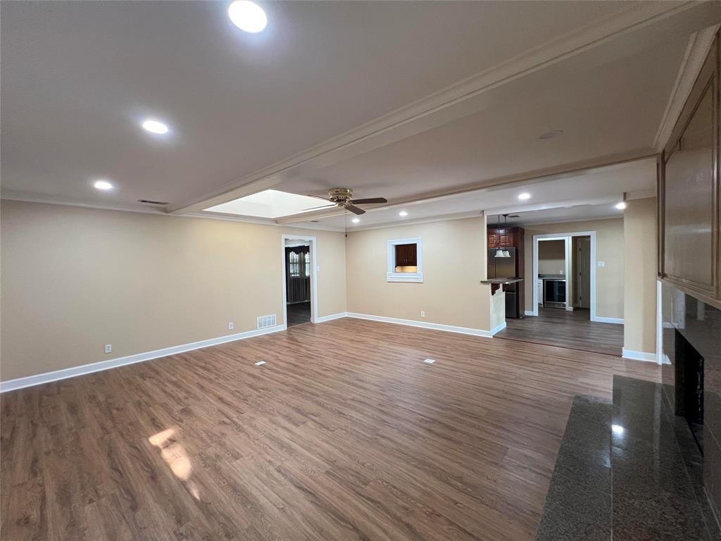 Royal Oaks Estates - Residential Lease