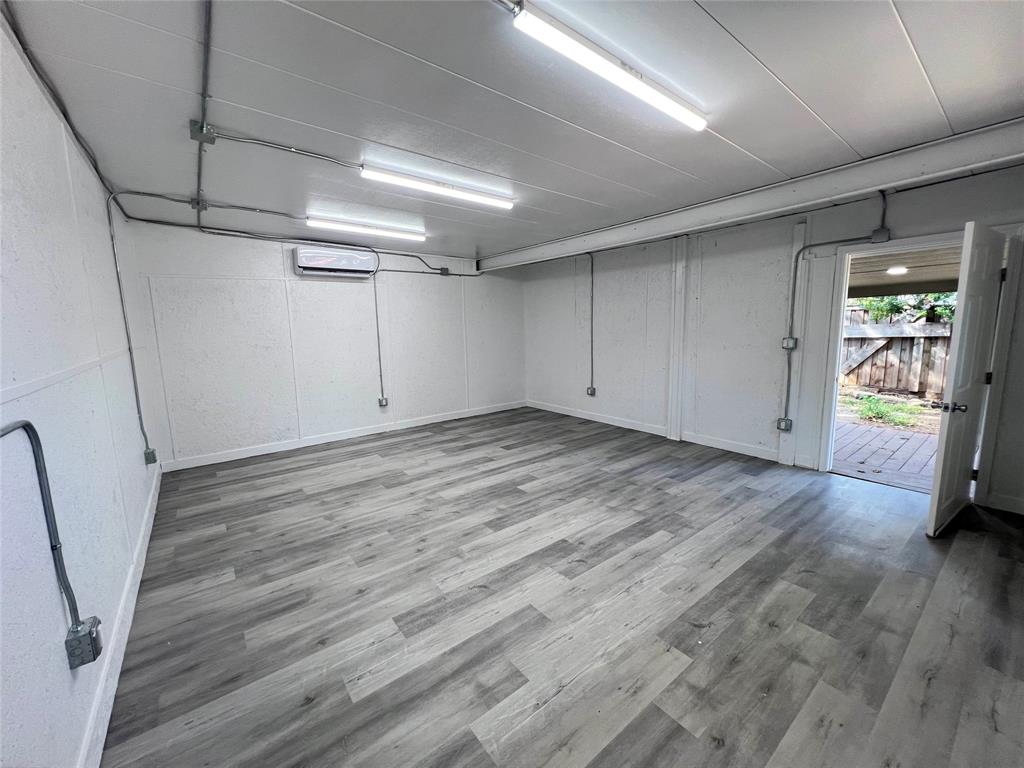 Royal Oaks Estates - Residential Lease