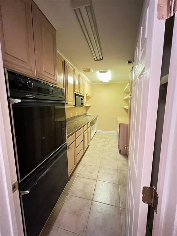 Royal Oaks Estates - Residential Lease