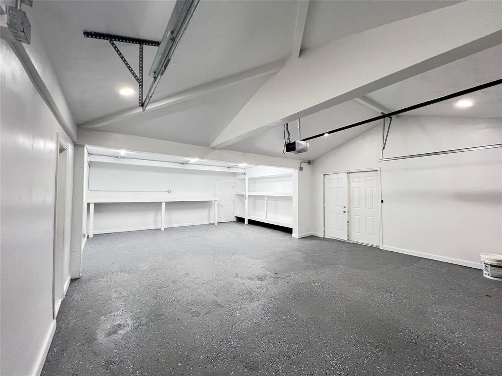 Royal Oaks Estates - Residential Lease