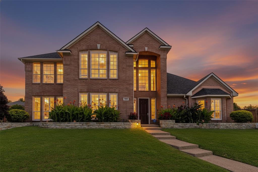 2700 Sunset Circle