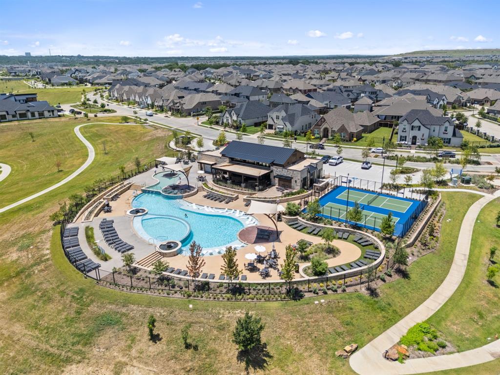 VIRIDIAN VILLAGE 2D - Residential