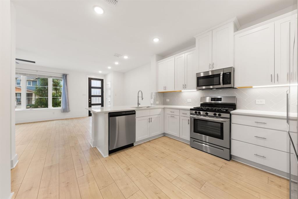 VIRIDIAN VILLAGE 2D - Residential